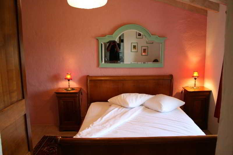 Auberge La Plaine Chabrillan Eksteriør billede